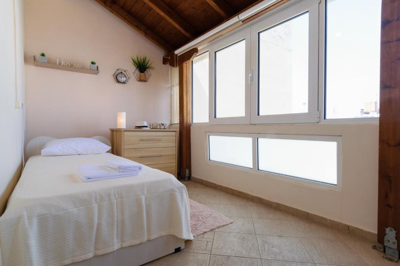 Central Penthouse In Quiet Neighborhood Near Sandy Beach Chania  Bagian luar foto